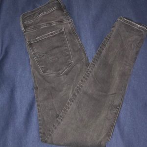 AE Highwaisted Jeans